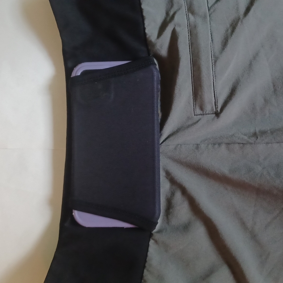 Athleta Ascender Shorts 4" inseam women's 0 Herb Olive color with stripes+pocket - Picture 6 of 17